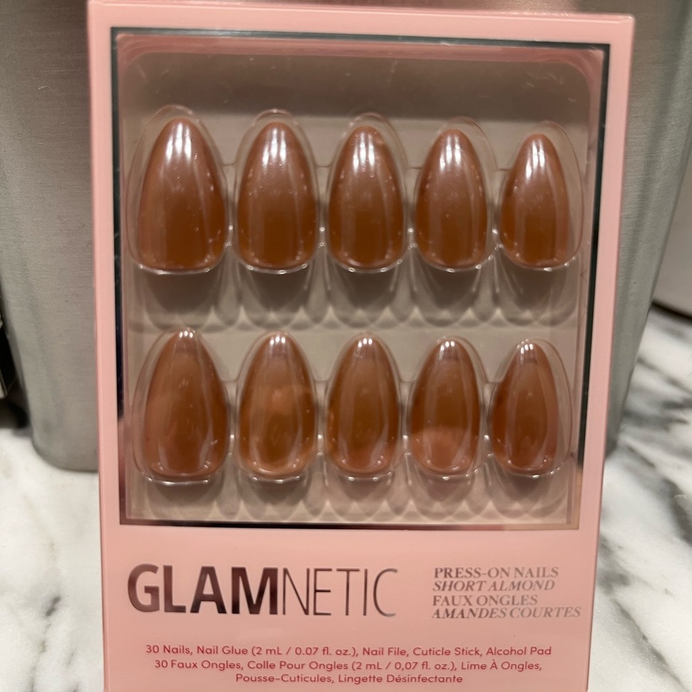 Glamnetic Almond Press-On Nails - Brown